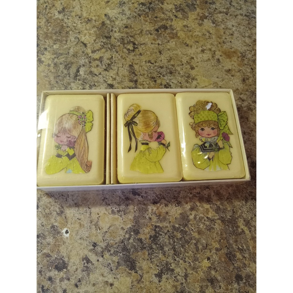 Vintage Georgi Hand Decorated Soaps Set 3 Bar Soap Gems Inc Bellevue WA Retro